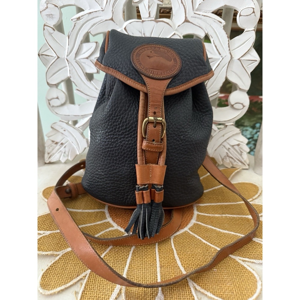 Vintage 90s Dooney‎ & And Bourke Canyon Pebble Leather Navy & Brown Backpack Y2K